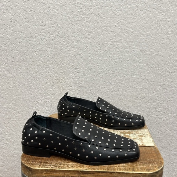 Dolce Vita Beny Stud Black Leather Loafers Size 7.5 - Picture 4 of 9